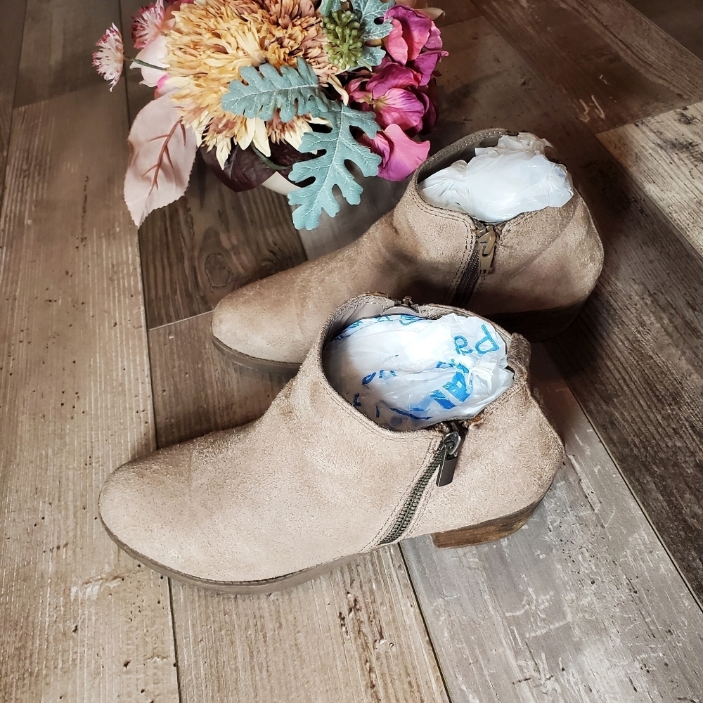 Carlos by Carlos Santana Brianne Tan Beige Ankle Boots Women's Size 7.5M - Picture 13 of 16
